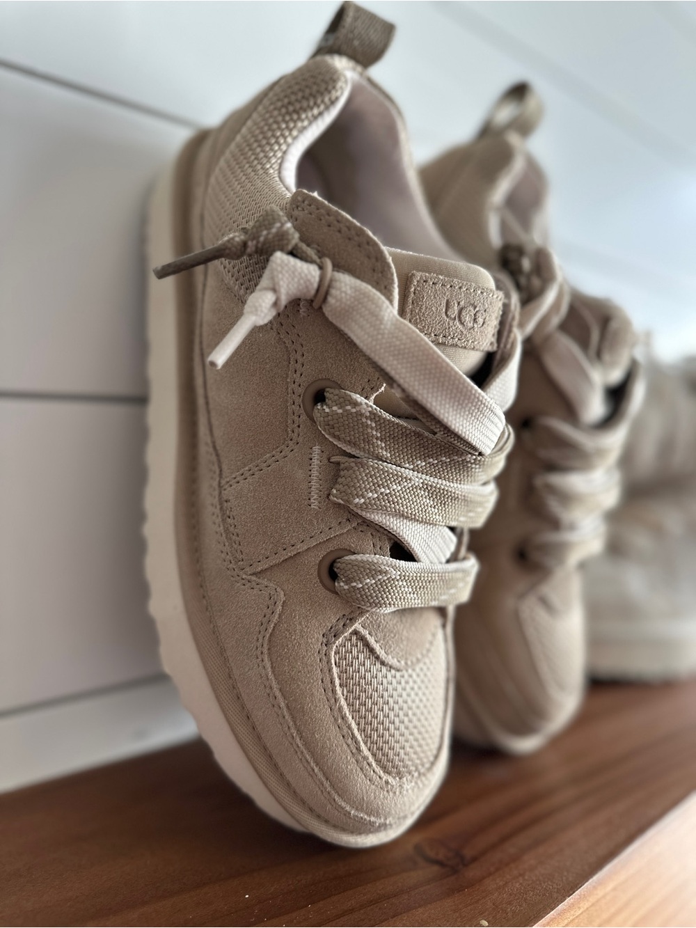 UGG Lo Lowmel Sneakers Sand Size 10 Women / 8.5 Men Unisex [SOLD OUT]